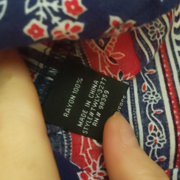 Mia Maddison Blue and Red Print Tank Top - Picture 5 of 6